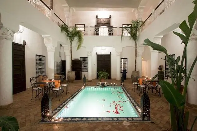 Riad El Faran - Genel