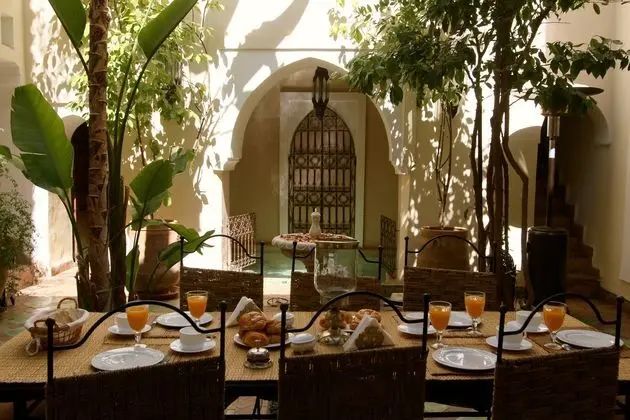 Riad El Youssoufi - Yeme / İçme