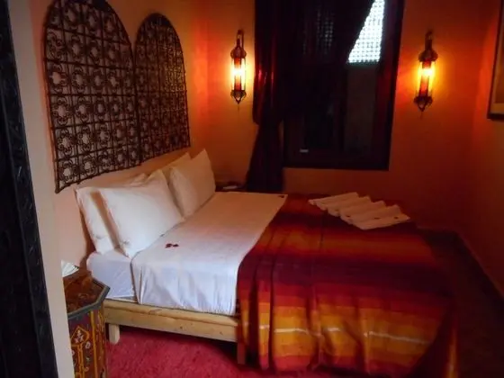 Riad Hugo - Oda