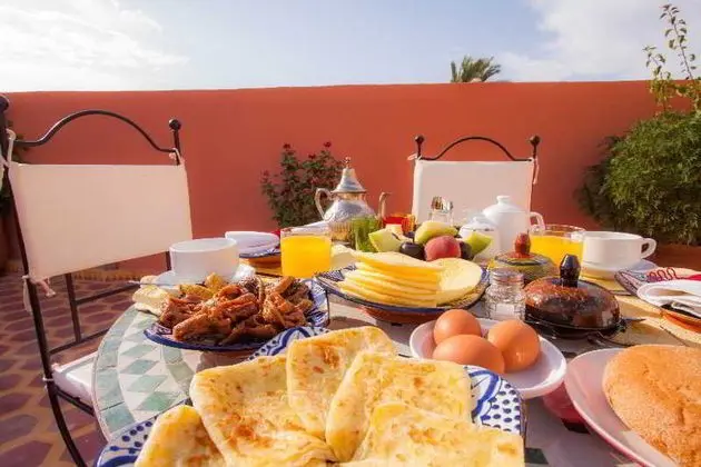 Riad Inaka - Yeme / İçme