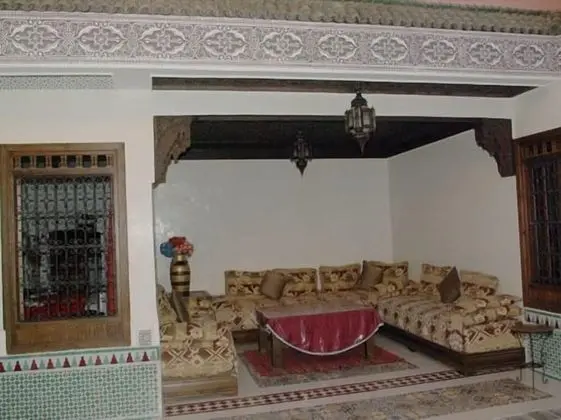 Riad Jibril - Lobi