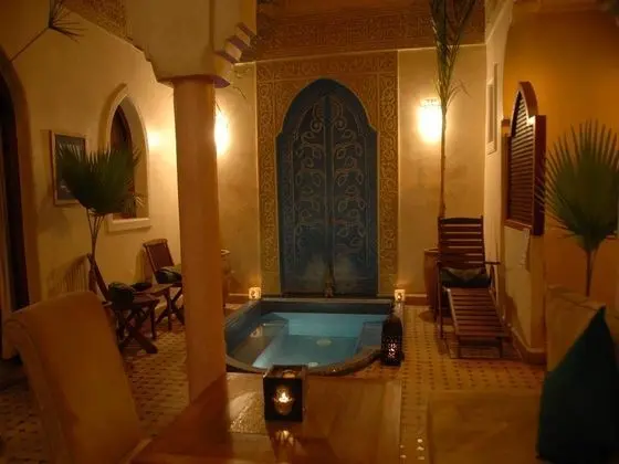 Riad Jonan - Lobi