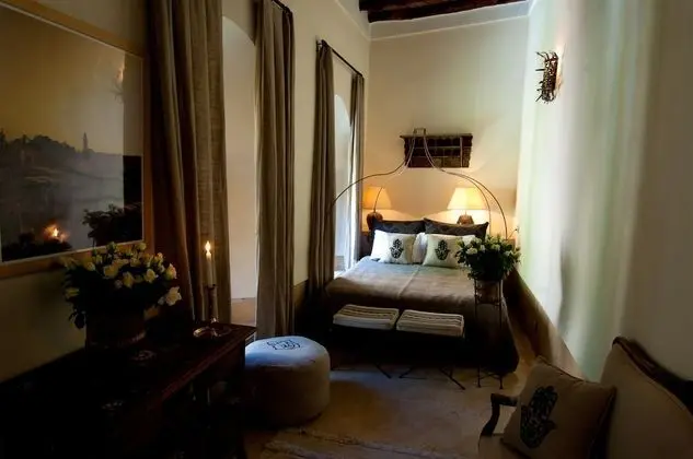 Riad Khol - Oda