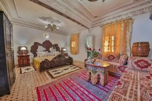 Riad la porte bleue du palais laraichi