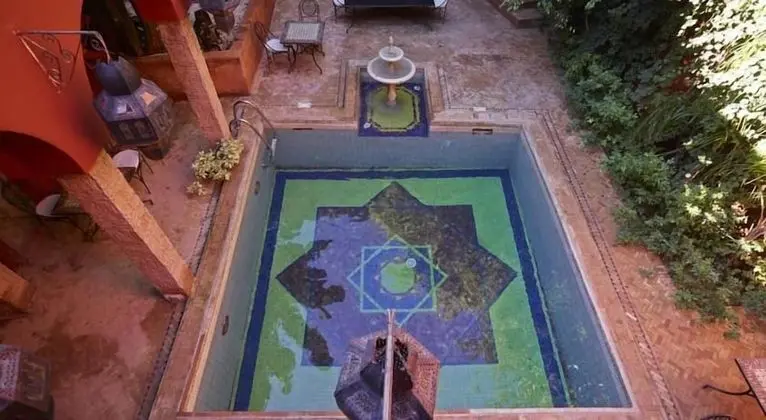 Riad Les Jardins d'Henia - Havuz