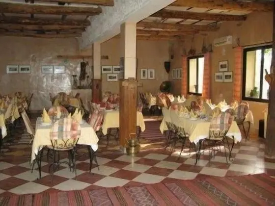 Riad Mimouna De Timnay - Yerinde Yemek