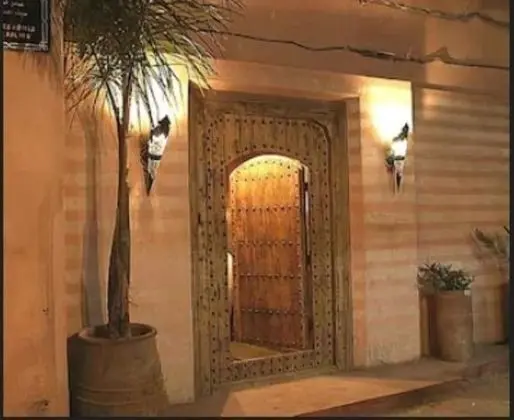 Riad Moullaoud - Dış Mekan