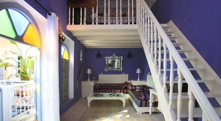 Riad Noos Noos - Genel