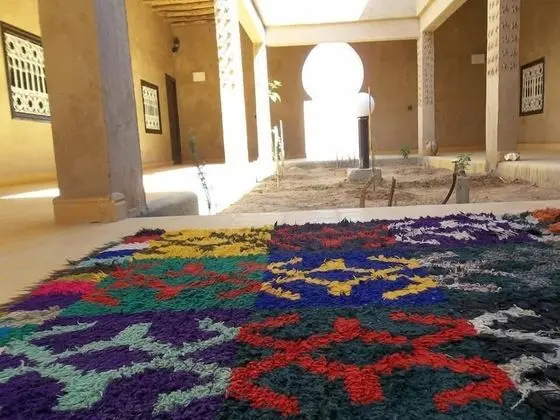 Riad Ouzina TGM - İç Mekan