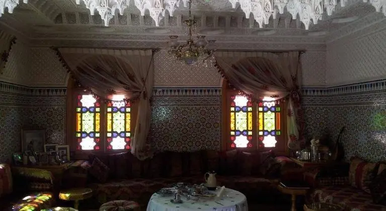 Riad Raouia - Genel