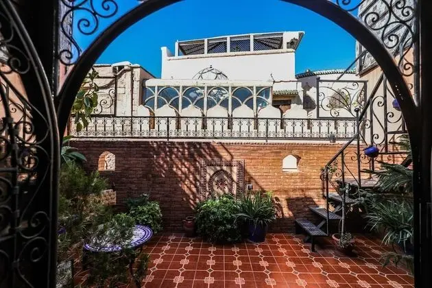 Riad For S
