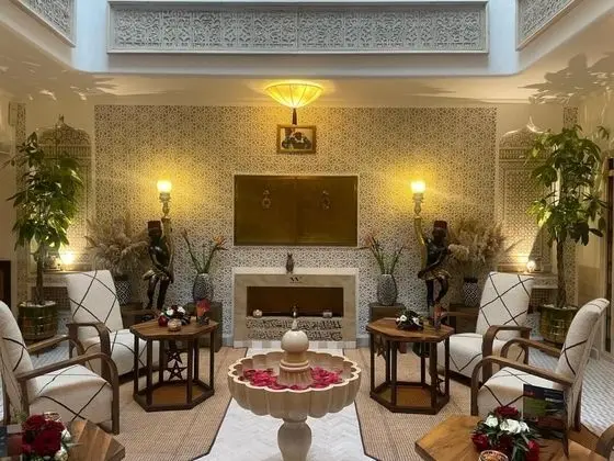 Riad Wazani Square - Lobi