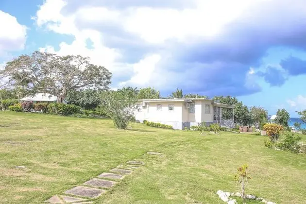 Rica Vista Beach Cottages