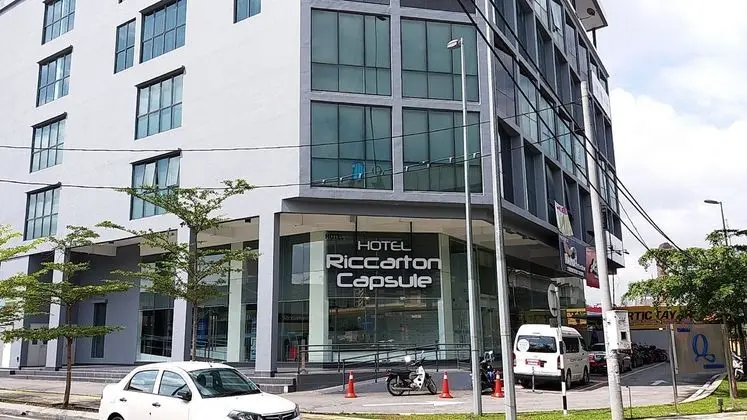 RICCARTON CAPSULE HOTEL