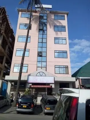 Rich Hotel