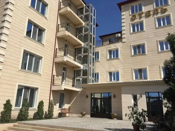 Rich Hotel