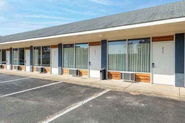 Rich Inn - 1