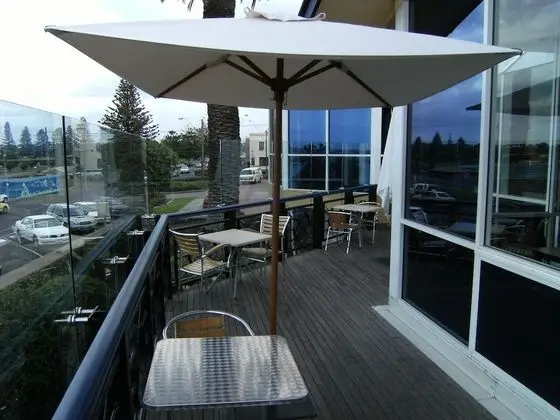 Richmond Henty Hotel - Dış Mekan