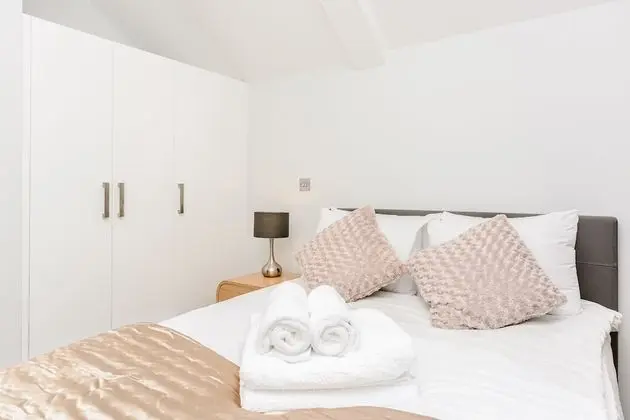 Richmond Ibis House Apartments by Flying Butler - Oda