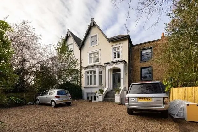 The Richmond Upon Thames Escape - Modern & Bright 2bdr Flat With Parking