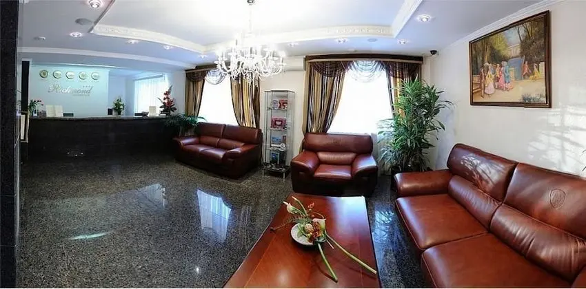 Richmond Hotel - Lobi