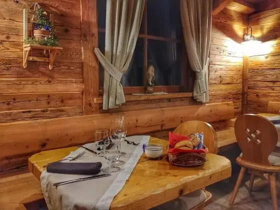 Rifugio Lo Scoiattolo - Yerinde Yemek