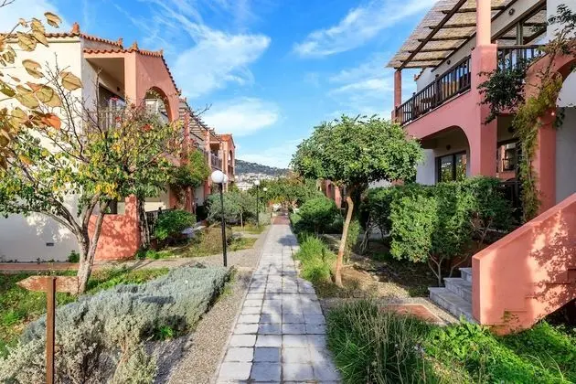 Rigas Hotel Skopelos - Dış Mekan