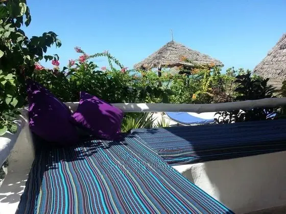 Villa - Right on the Beach, Under the Coconut Trees, Sleeps 10, Pool, Chef - Oda Düzeni