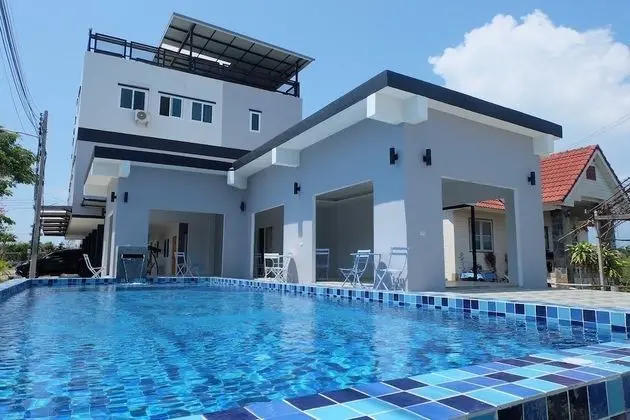 Rim Nam Riva Resort