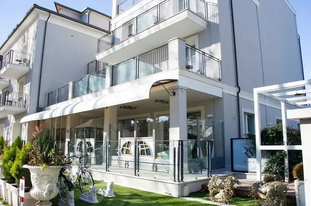 Rimini Suite Hotel - Dış Mekan