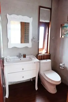 Rimrabeang Amphawa Cafe and Suite - Banyo Tipleri