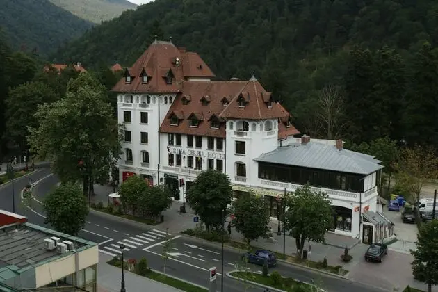 Hotel Rina Cerbul - Dış Mekan