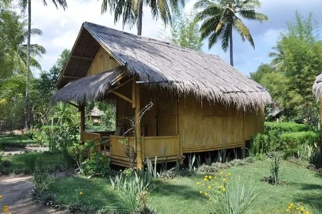 Rinjani Beach Eco Resort - Oda