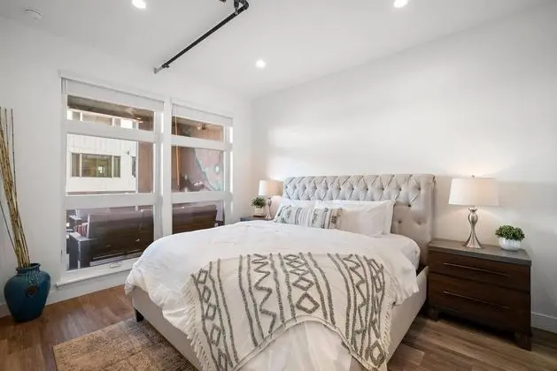 Rino Art Lofts - Stunning Colorful Modern Design - Oda