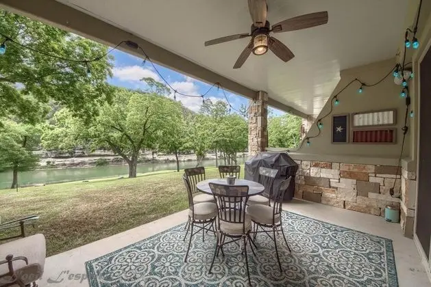 Rio Refuge RG 105 in Canyon Lake - Oda