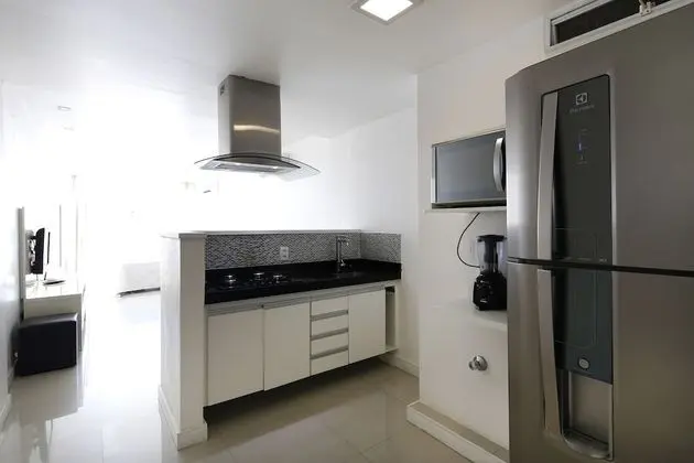 Rio Rentals 021 - C070 - Studio de luxo na quadra da praia de Copacabana - Mutfak