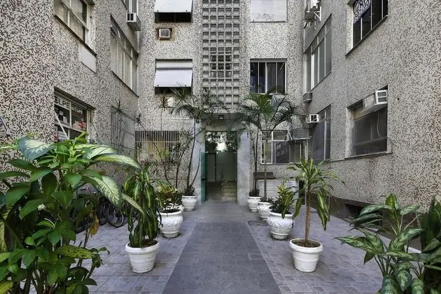 Rio Rentals 021 - U010 Excelente apartamento em Copacabana