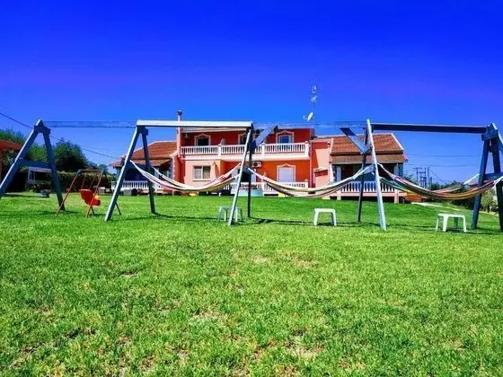 Riposo Studios and Apartments