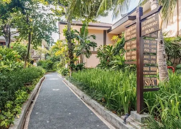 Risata Bali Resort and Spa - CHSE Certified - Dış Mekan
