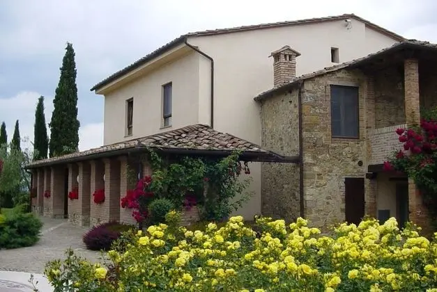 Riserva di Fizzano Residence - Lobi