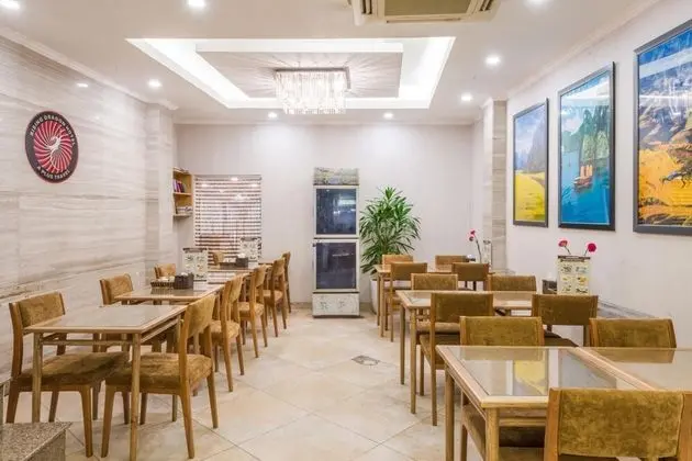 Rising Dragon Villa Hotel - Yerinde Yemek