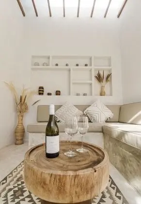 Villa Riska by Premier Hospitality Asia - İç Mekan