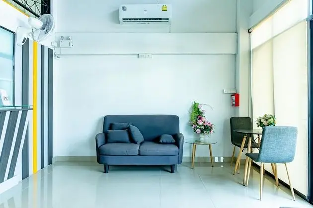 Riski Residence Bangbuathong - Lobi