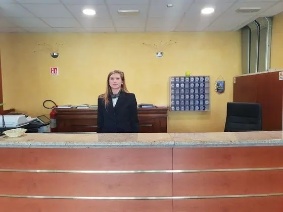 RistHotel Airport - Lobi