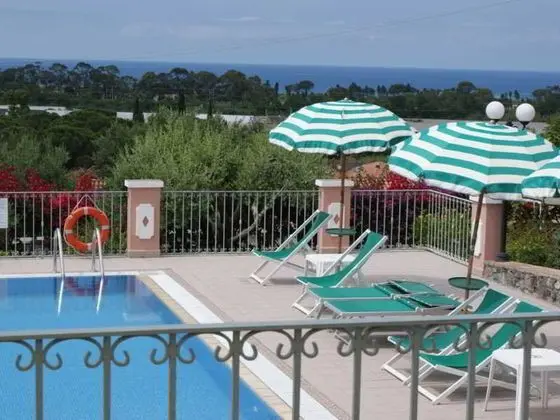 Hotel Ristorante La Tana