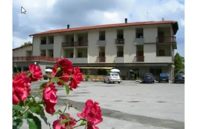 Hotel Ristorante Miramonti