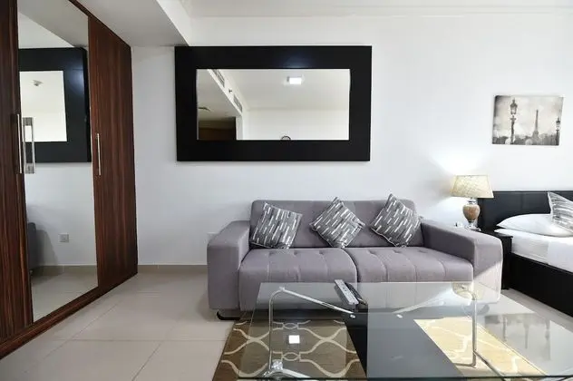 RIT - Charming Furnished Studio JLT - Lobi