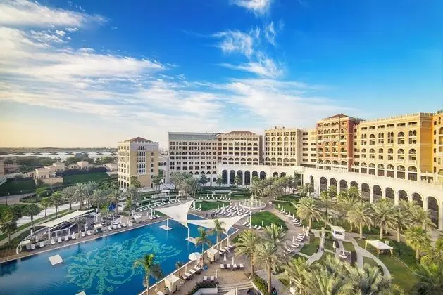 The Ritz-Carlton Abu Dhabi, Grand Canal - Dış Mekan
