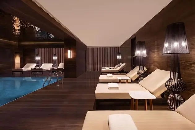 The Ritz-Carlton, Baku - Havuz