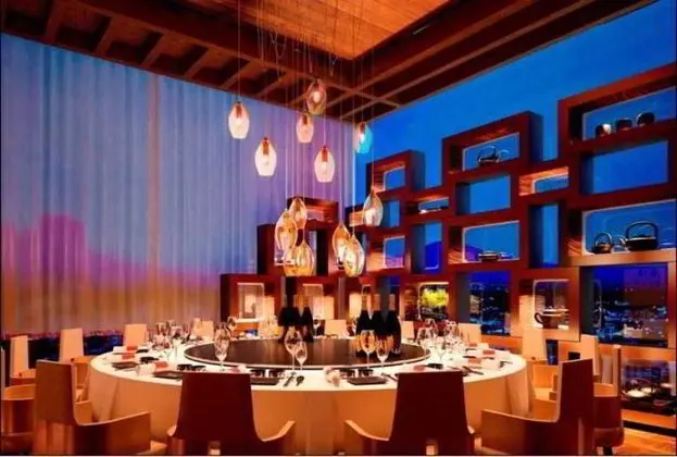 The Ritz-Carlton, Chengdu - Yeme / İçme